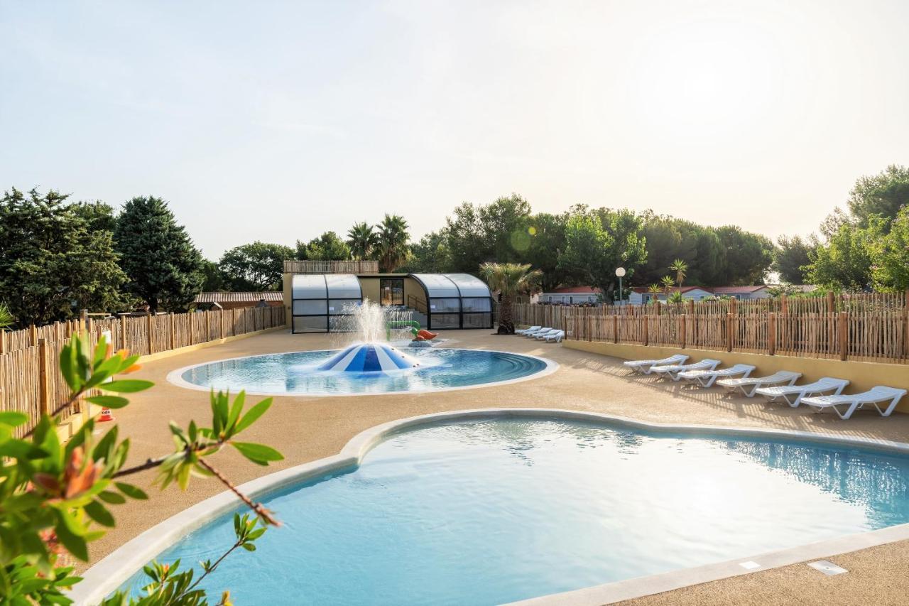 Camping Beau Rivage Hotel Meze Bagian luar foto