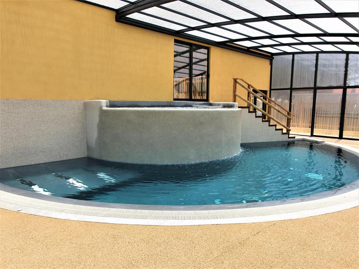 Camping Beau Rivage Hotel Meze Bagian luar foto