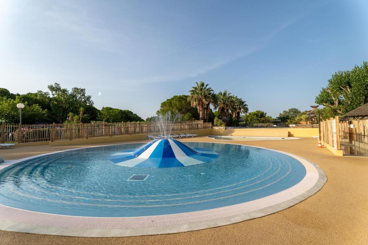 Camping Beau Rivage Hotel Meze Bagian luar foto