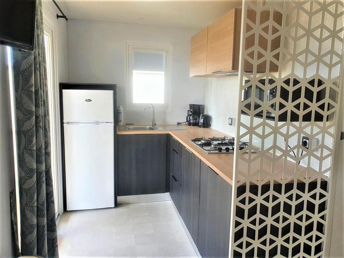 Camping Beau Rivage Hotel Meze Bagian luar foto