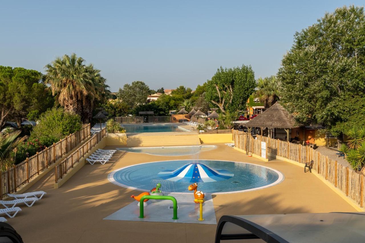 Camping Beau Rivage Hotel Meze Bagian luar foto