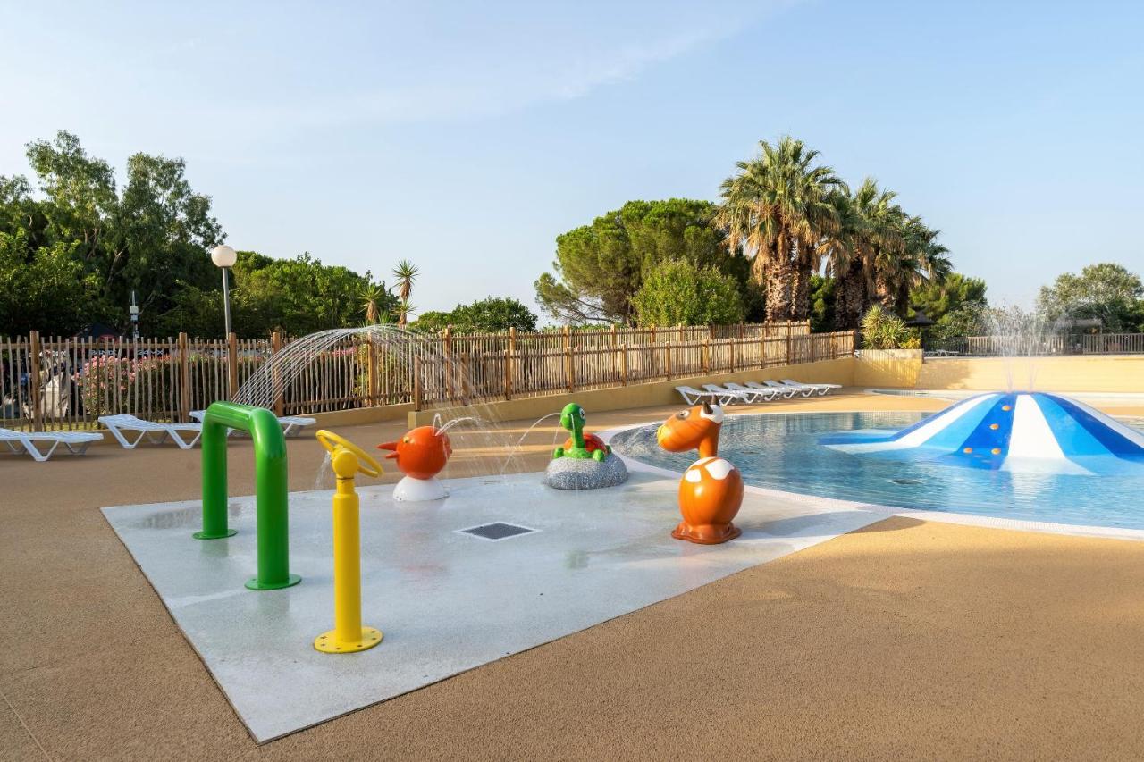 Camping Beau Rivage Hotel Meze Bagian luar foto