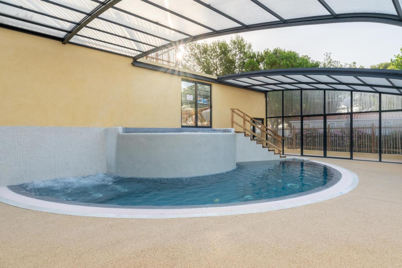 Camping Beau Rivage Hotel Meze Bagian luar foto