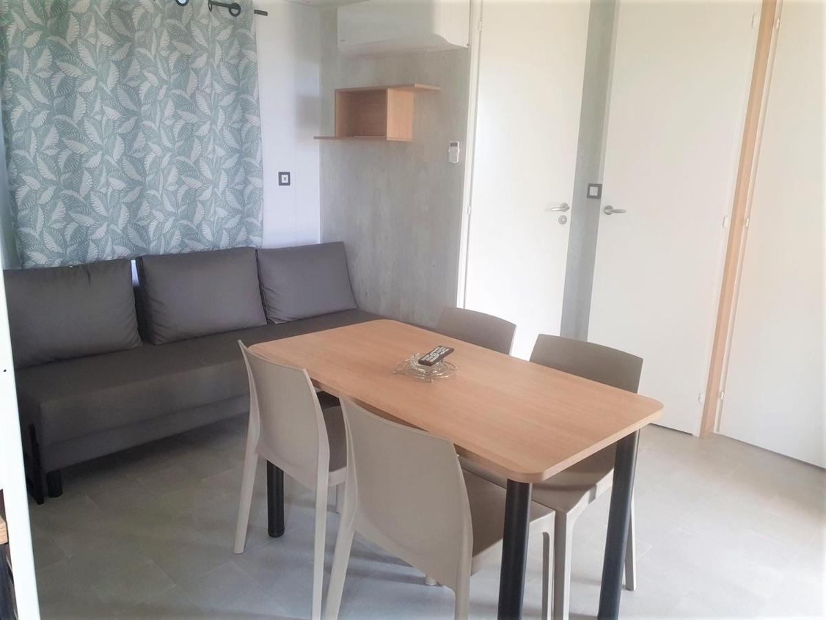 Camping Beau Rivage Hotel Meze Bagian luar foto